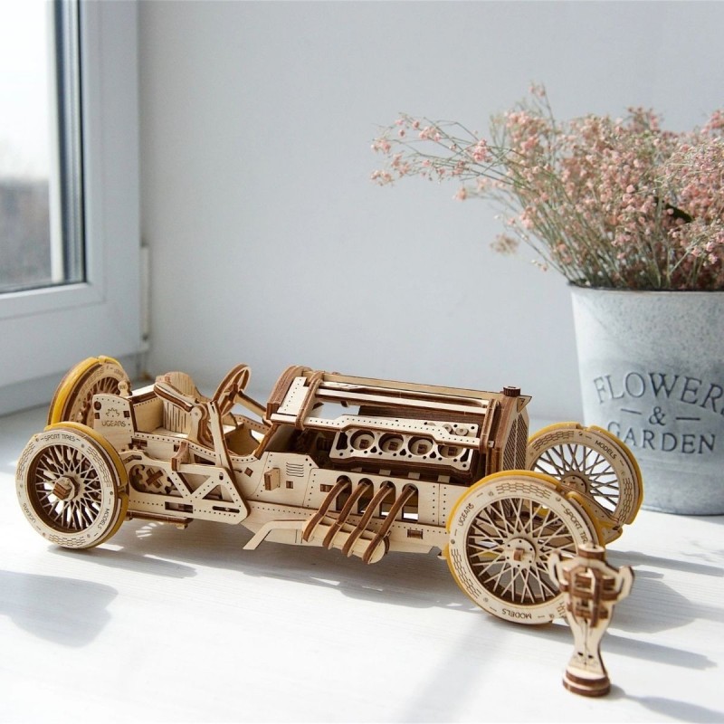 Bolide U-9 Grand Prix - Voiture de Course Mécanique Vintage