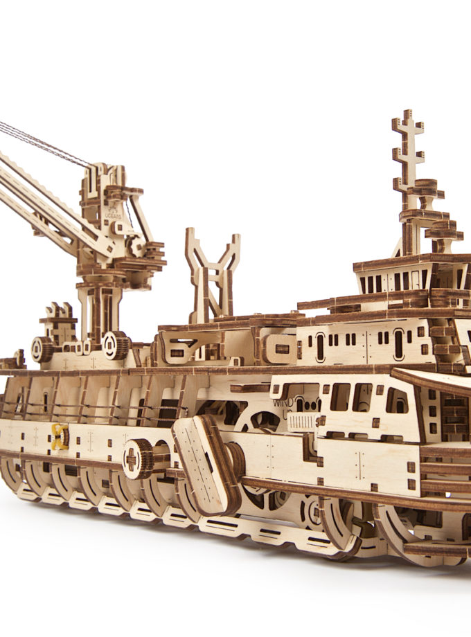 NAVIRE OCEANOGRAPHIQUE