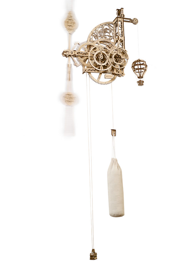 AERO CLOCK WITH PENDULUM